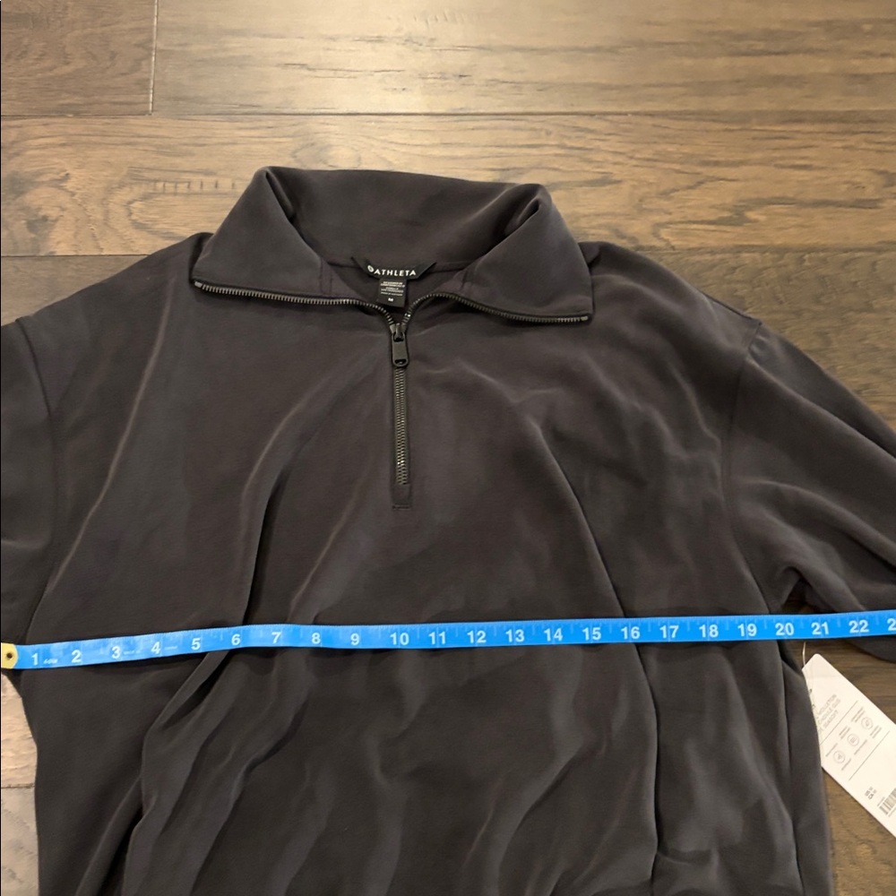 New With Tags Athleta Seasoft 1/4 Zip Bubble Hem Sweatshirt Sz M - Picture 9 of 9